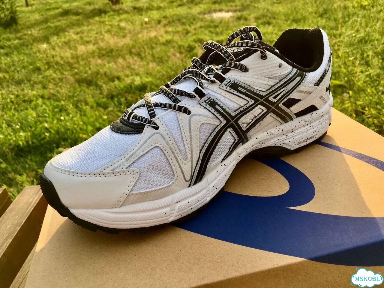 Кроссовки asics мужские белые фото 3