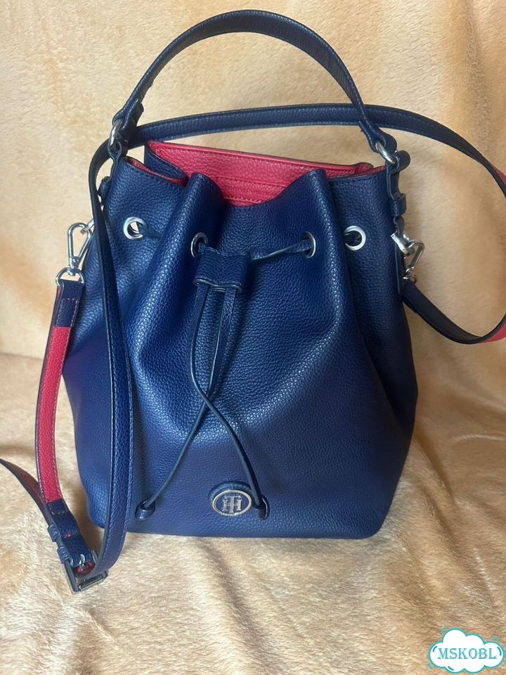 Сумка женская кожаная Tommy Hilfiger фото 1