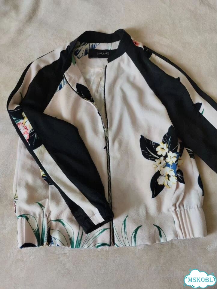 Zara, легкая курточка (бомбер) фото 4