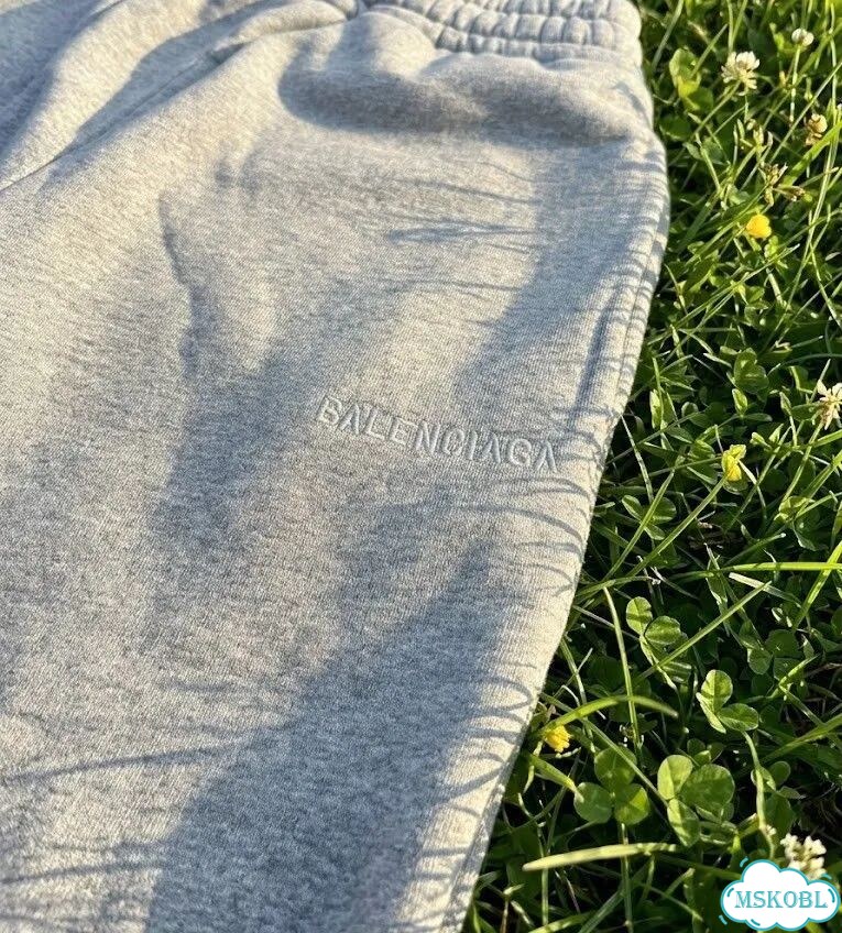 Шорты balenciaga серые фото 5