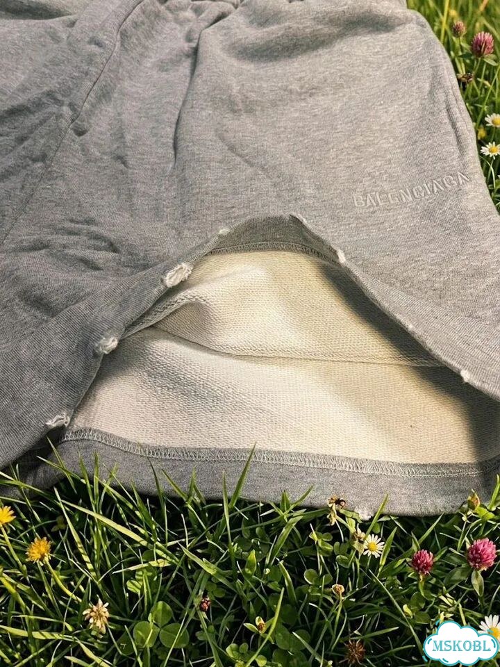 Шорты balenciaga серые фото 6
