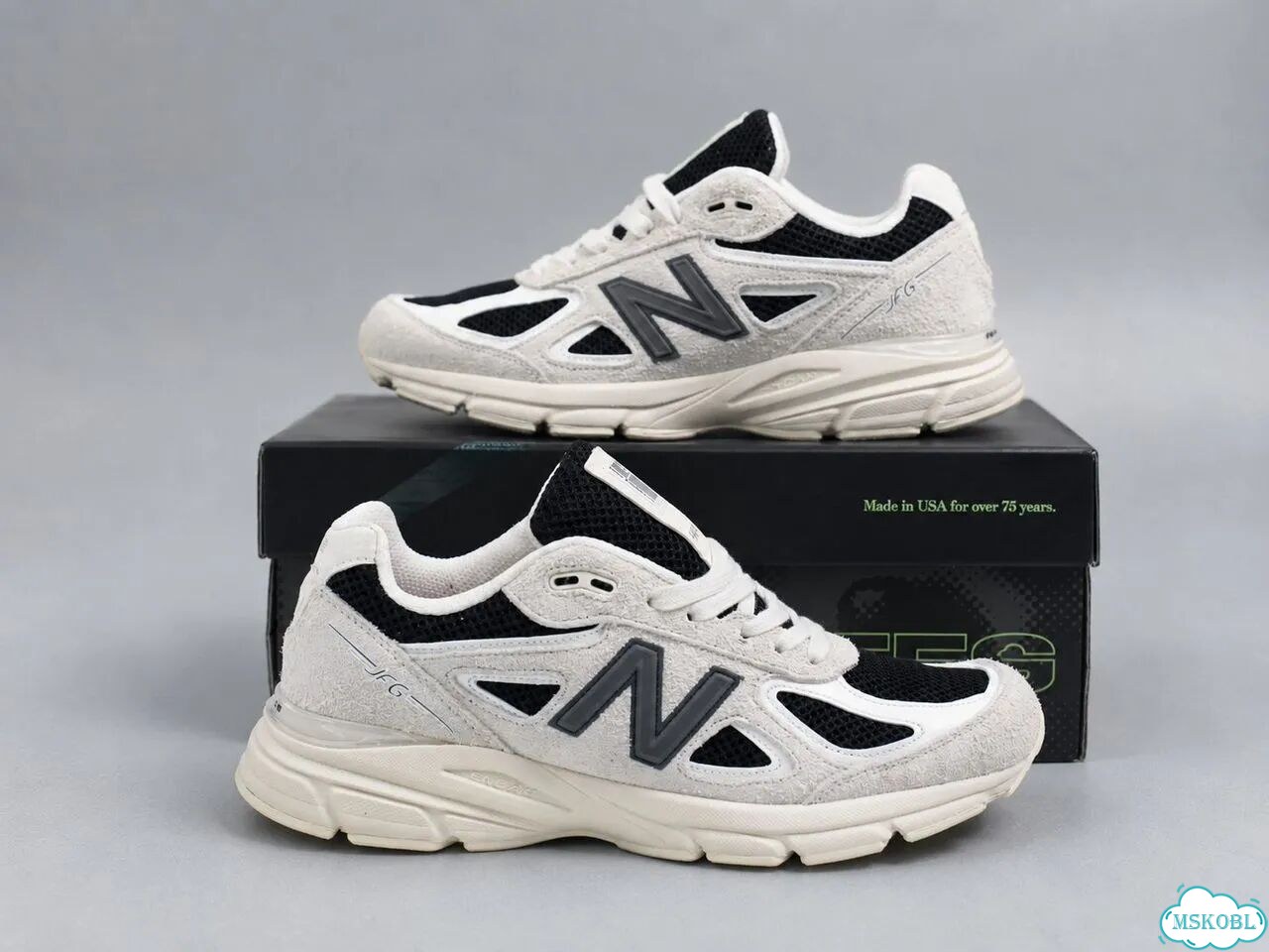 Кроссовки New Balance 990v4 white фото 2