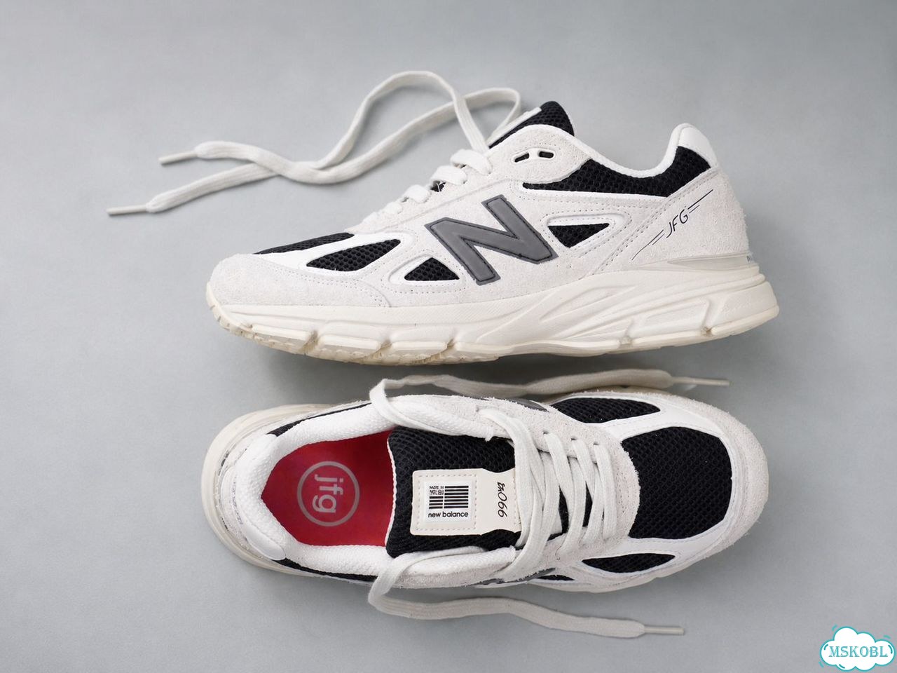 Кроссовки New Balance 990v4 white фото 4