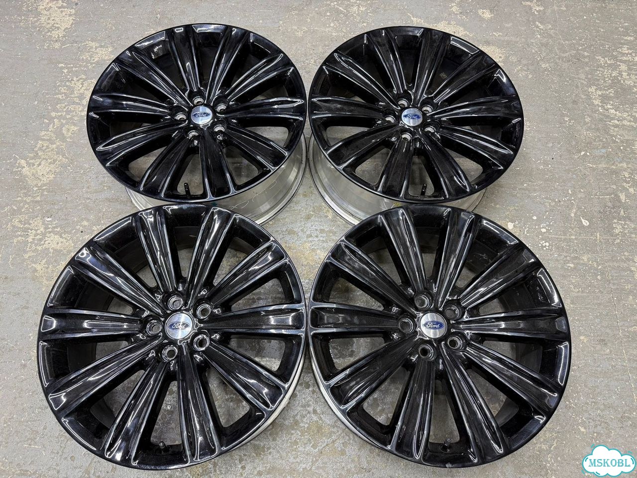 Литые диски Ford 8×R20 5×114.3 фото 1