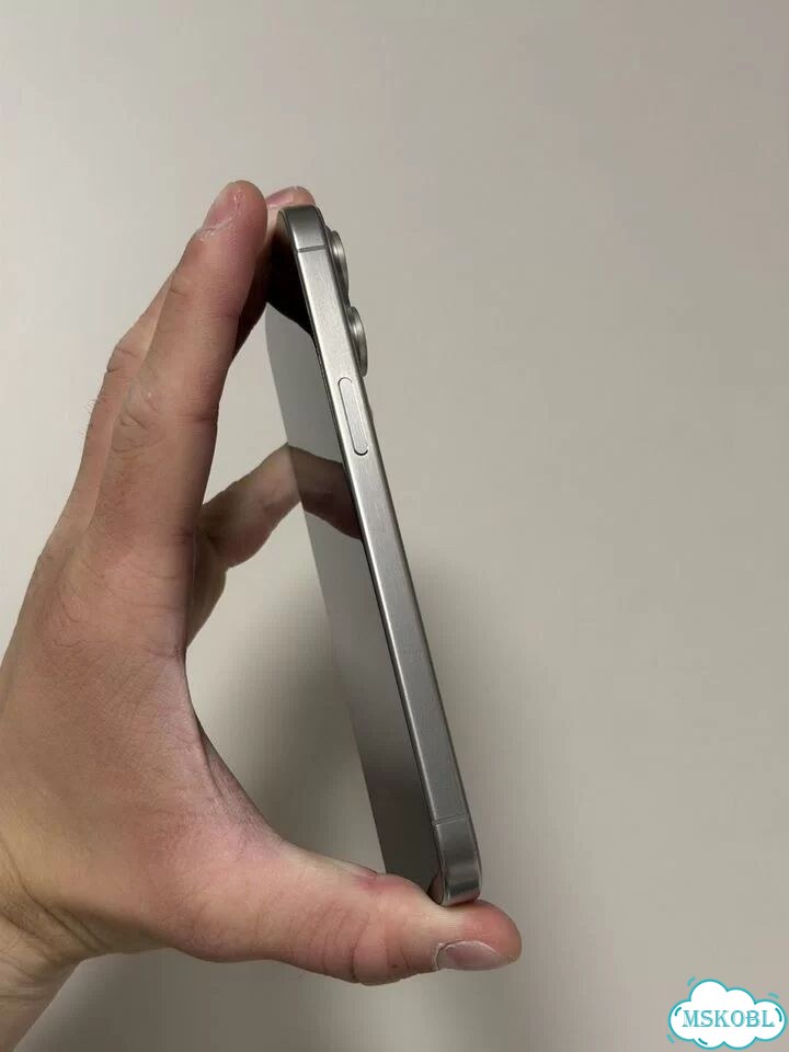 iPhone 15 Pro Max, 256 ГБ, SIM + eSIM фото 2