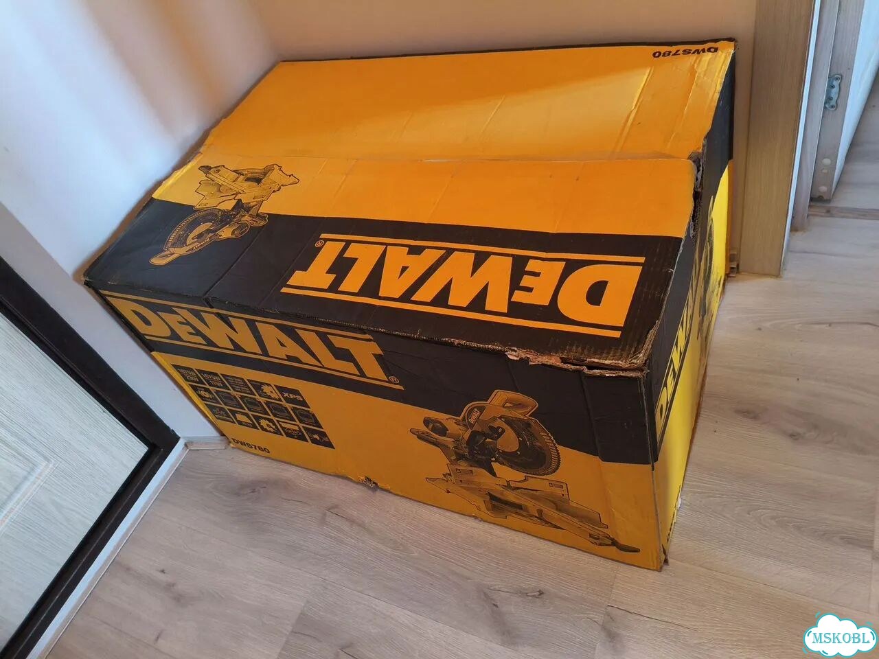 Торцовочная пила DeWalt DWS 780 QS Италия новая фото 1
