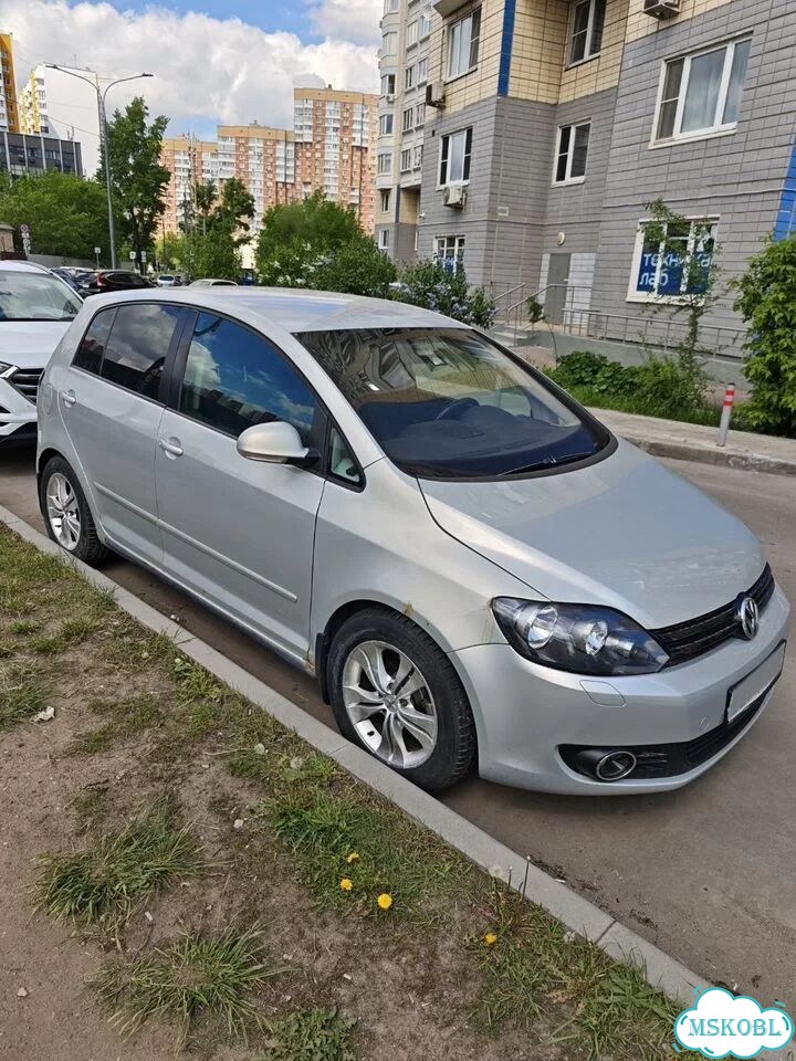 Volkswagen Golf Plus 1.6 AMT, 2011, битый, 228 000 км фото 1