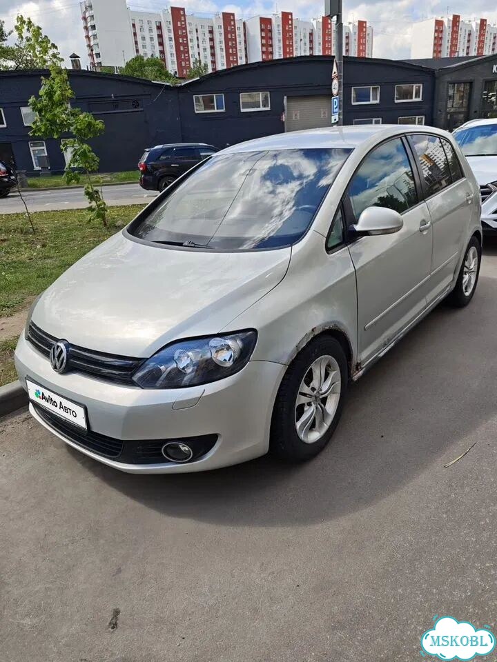 Volkswagen Golf Plus 1.6 AMT, 2011, битый, 228 000 км фото 2